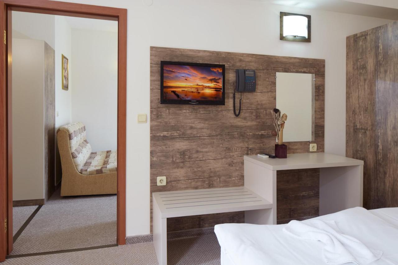 Hotel Lira Sunny Beach Esterno foto
