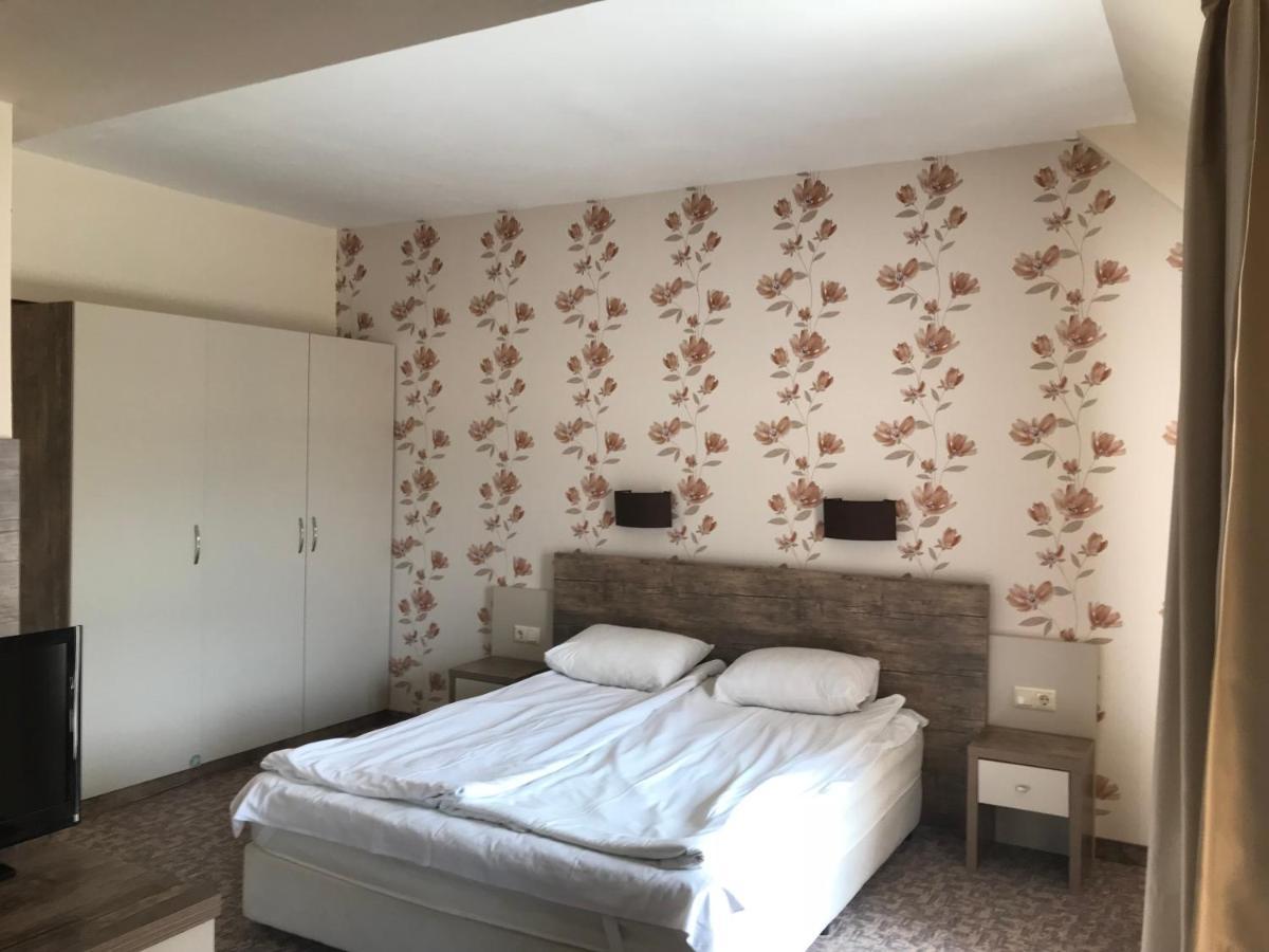 Hotel Lira Sunny Beach Esterno foto