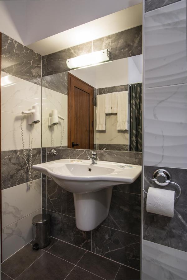 Hotel Lira Sunny Beach Esterno foto