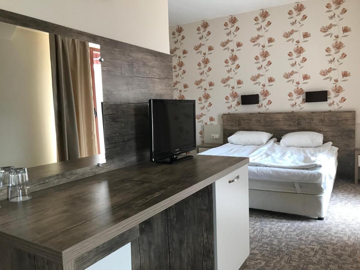Hotel Lira Sunny Beach Esterno foto