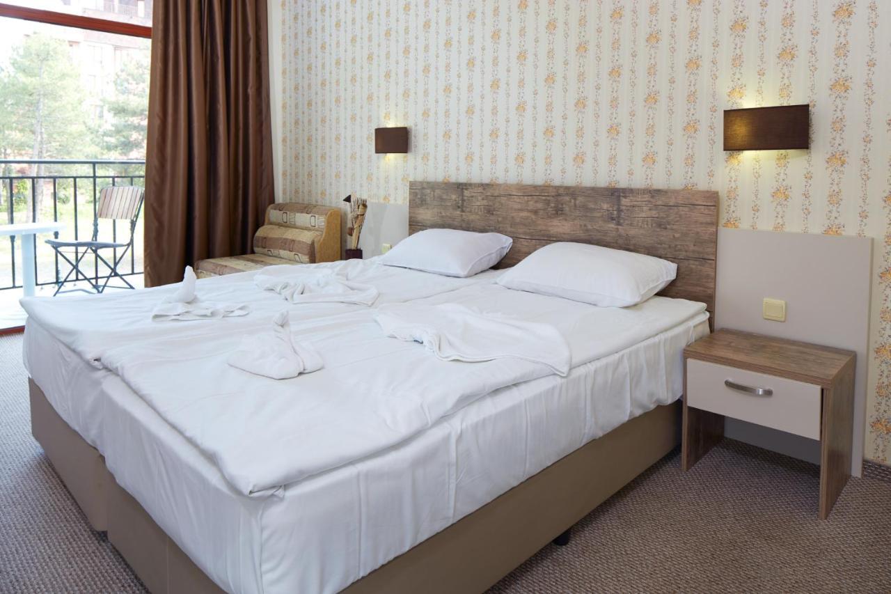 Hotel Lira Sunny Beach Esterno foto